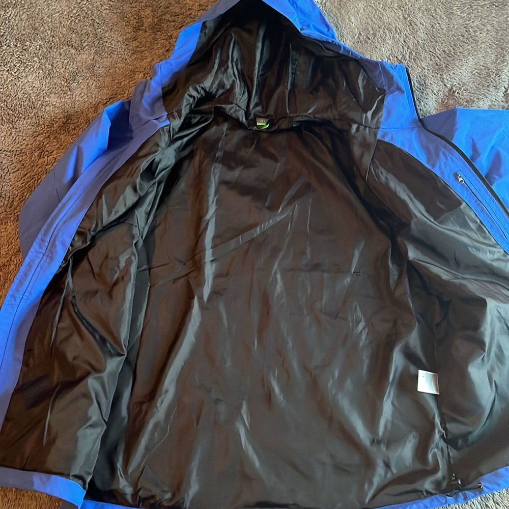 Rain jacket - Picture 2 of 2
